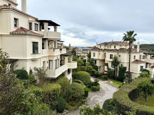 2 Bedrooms Apartment in Benahavís