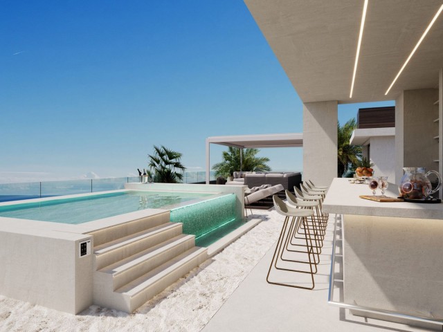 5 Bedrooms Villa in Marbella