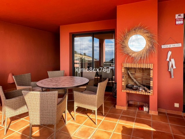 2 Bedrooms Apartment in Calahonda