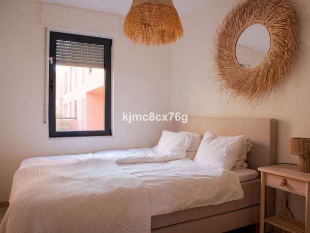 2 Bedrooms Apartment in Calahonda