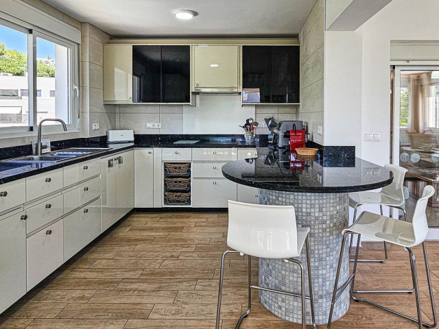 4 Schlafzimmer Villa in Riviera del Sol