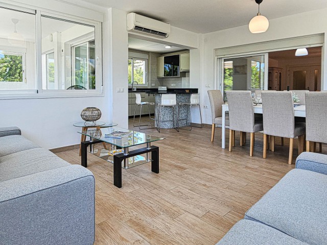 4 Schlafzimmer Villa in Riviera del Sol