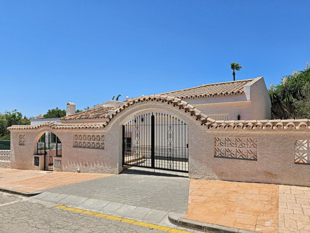 4 Schlafzimmer Villa in Riviera del Sol