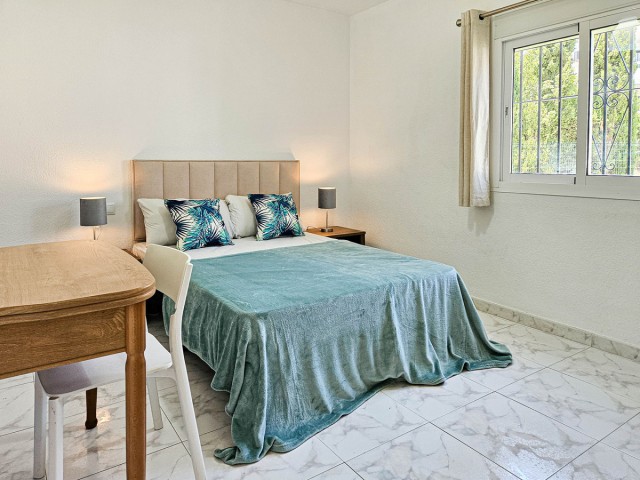 Villa con 4 Dormitorios  en Riviera del Sol