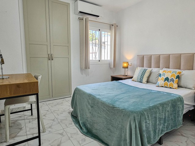 Villa con 4 Dormitorios  en Riviera del Sol