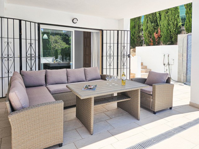 Villa con 4 Dormitorios  en Riviera del Sol