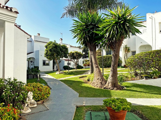 Maison mitoyenne avec 3 Chambres  à Bel Air