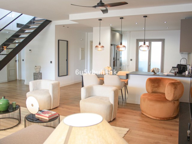 4 Bedrooms Apartment in Marbella