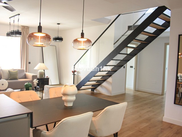 4 Bedrooms Apartment in Marbella