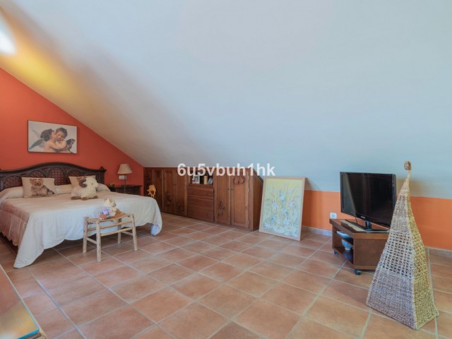 4 Bedrooms Villa in Fuengirola