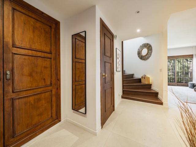 3 Bedrooms Apartment in Nueva Andalucía