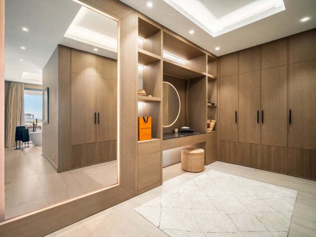 4 Bedrooms Villa in Nueva Andalucía