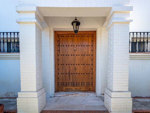 7 Bedrooms Villa in Benalmadena