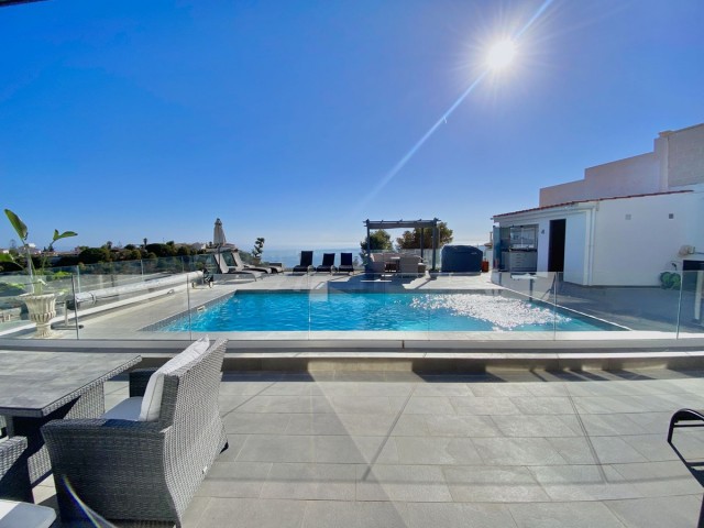 6 Bedrooms Villa in Benalmadena Pueblo