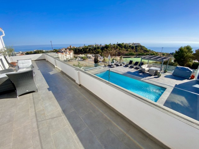 6 Bedrooms Villa in Benalmadena Pueblo