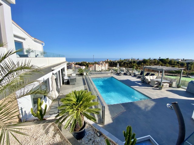 6 Bedrooms Villa in Benalmadena Pueblo