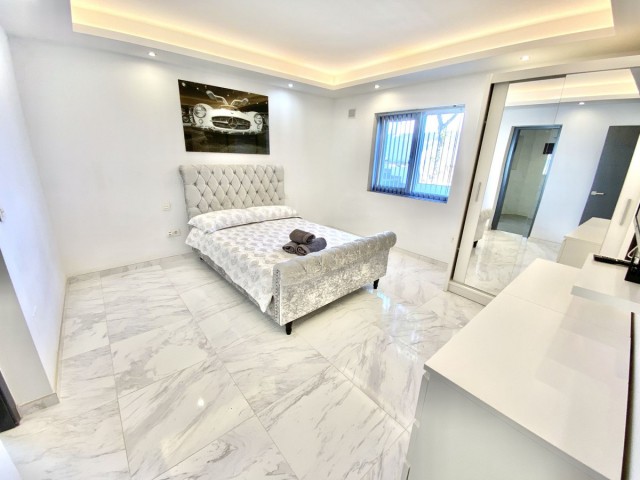 6 Bedrooms Villa in Benalmadena Pueblo