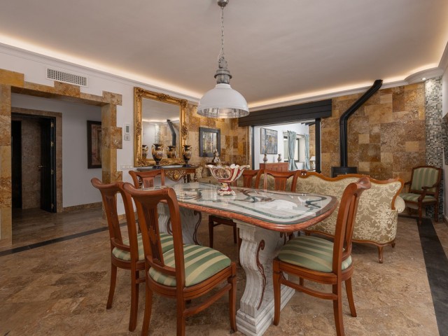 Appartement avec 3 Chambres  à Puerto Banús