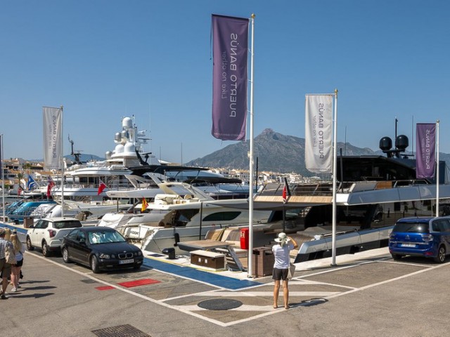 Appartement avec 3 Chambres  à Puerto Banús