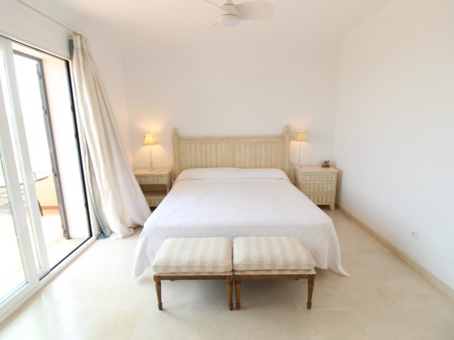 3 Bedrooms Townhouse in Benahavís