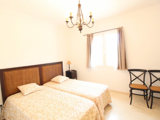 3 Bedrooms Townhouse in Benahavís