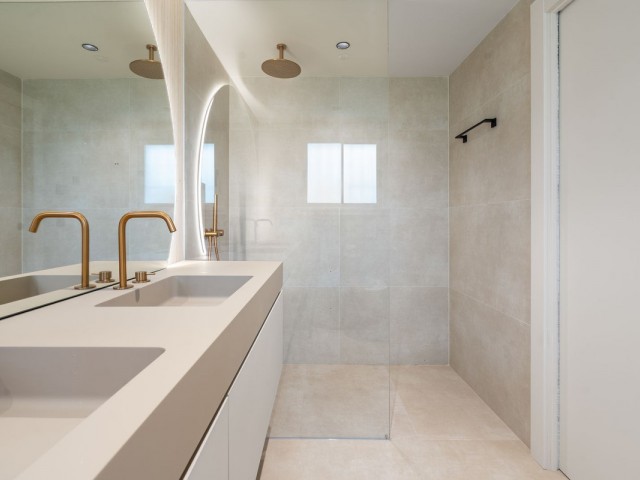 3 Bedrooms Apartment in Nueva Andalucía