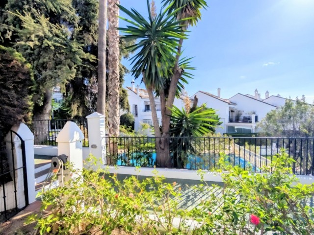 Maison mitoyenne avec 3 Chambres  à Nagüeles