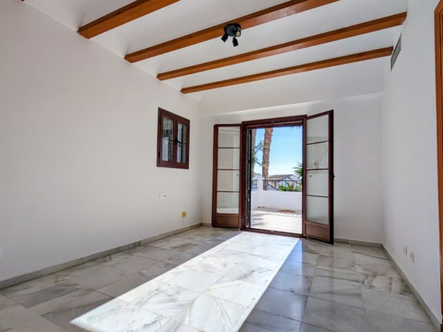 Maison mitoyenne avec 3 Chambres  à Nagüeles