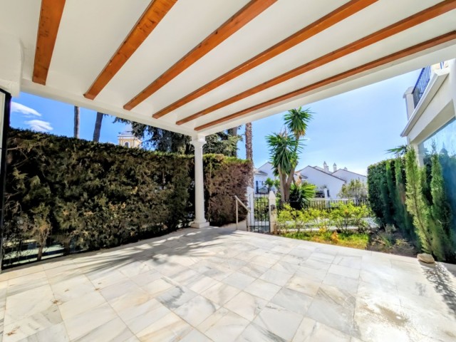 3 Slaapkamer Rijtjeshuis in Nagüeles