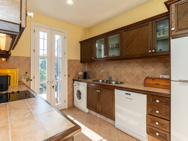 4 Bedrooms Apartment in Marbella