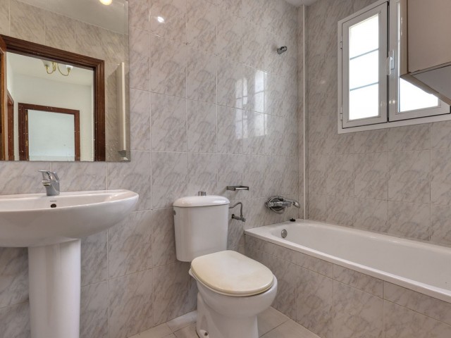 3 Bedrooms Townhouse in Elviria