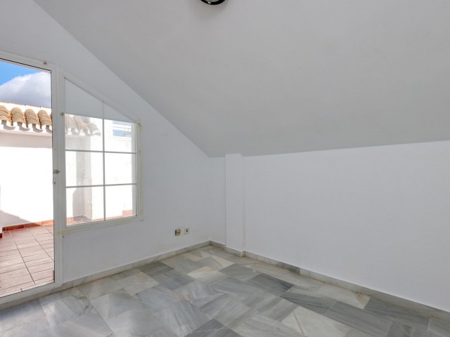 3 Bedrooms Townhouse in Elviria