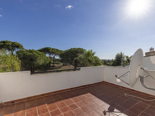 3 Makuuhuoneen Rivitalo Elviria