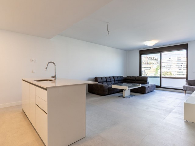 2 Bedrooms Apartment in Estepona