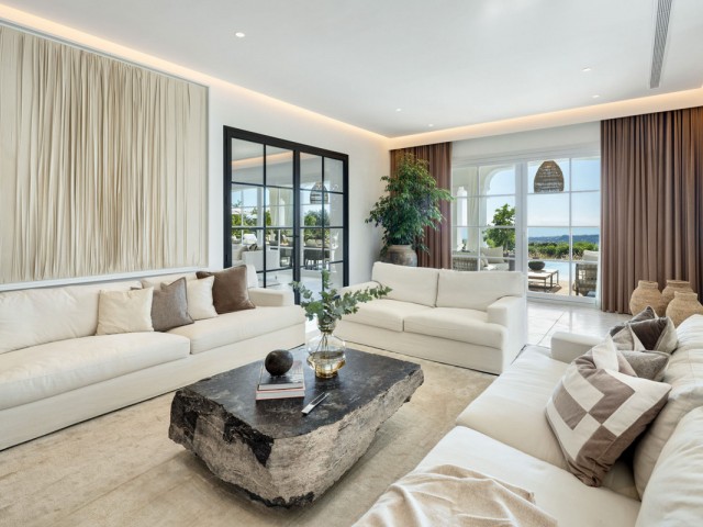 7 Bedrooms Villa in Benahavís