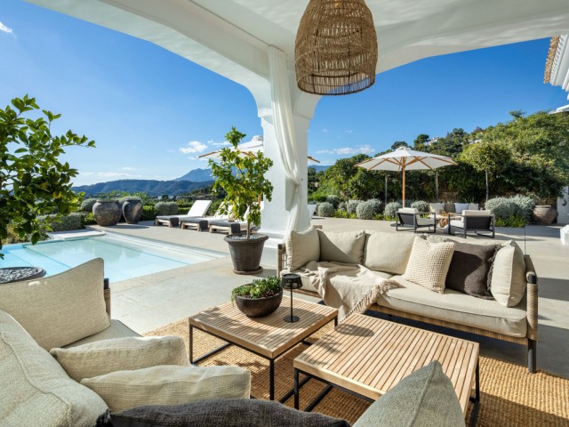 7 Soveroms Villa i Benahavís