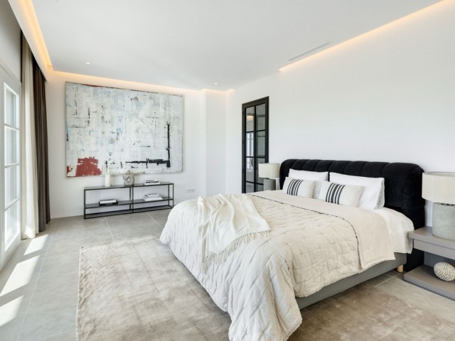 7 Soveroms Villa i Benahavís