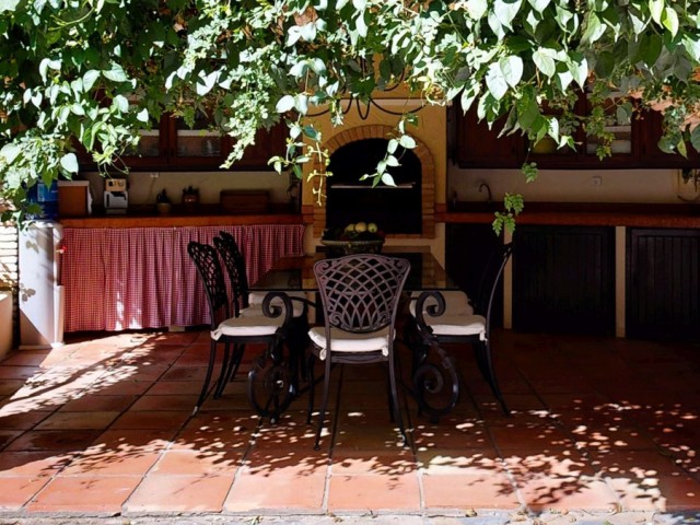 7 Bedrooms Villa in Calahonda