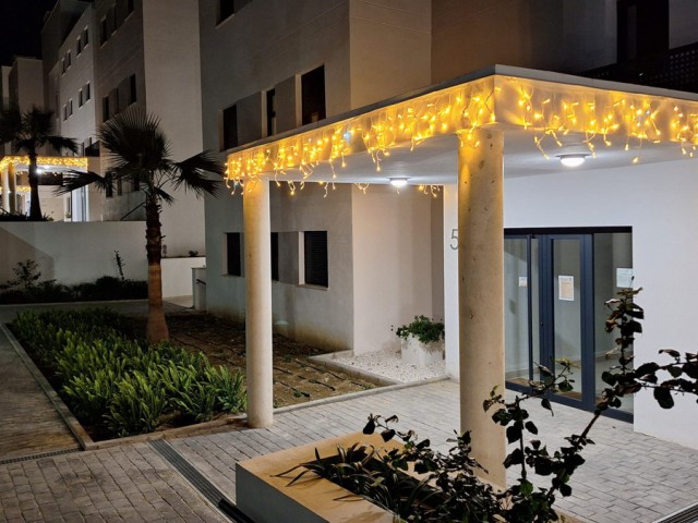 2 Bedrooms Apartment in Estepona