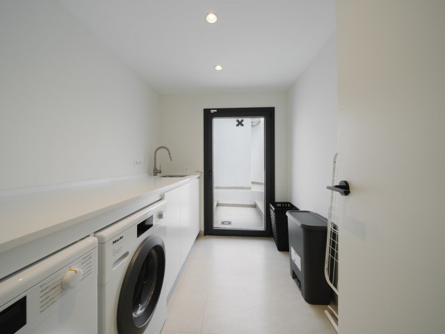 5 Bedrooms Villa in San Pedro de Alcántara