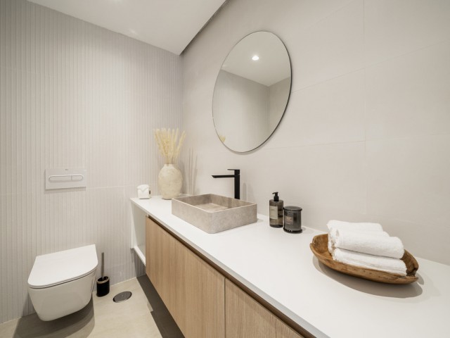 Villa con 5 Dormitorios  en San Pedro de Alcántara