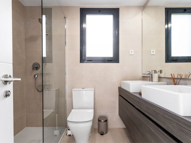 Apartamento con 3 Dormitorios  en Higueron