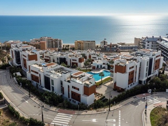 Apartamento con 3 Dormitorios  en Higueron