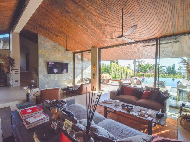 Villa avec 5 Chambres  à The Golden Mile