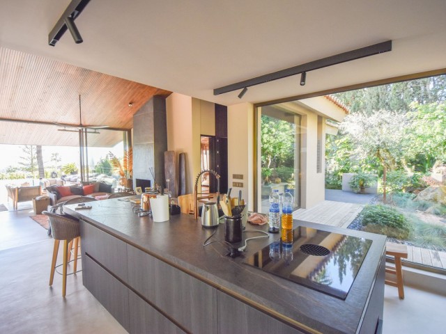 Villa avec 5 Chambres  à The Golden Mile