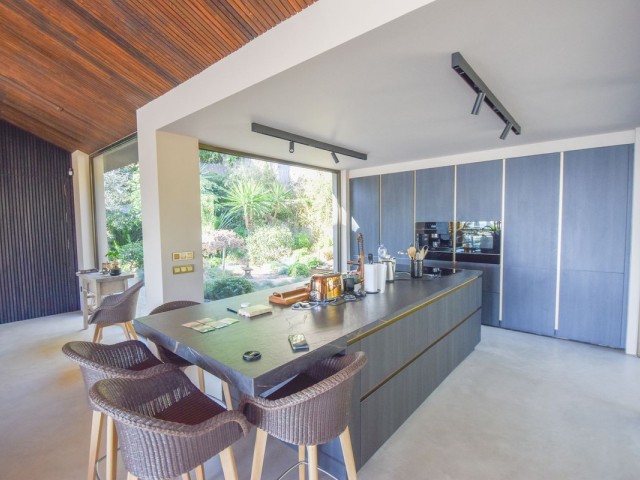 Villa avec 5 Chambres  à The Golden Mile