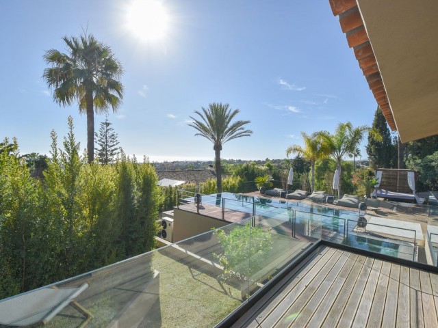 Villa avec 5 Chambres  à The Golden Mile