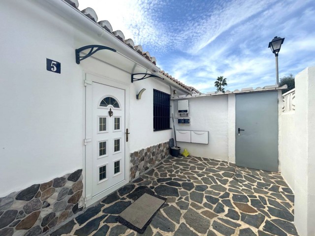 4 Bedrooms Villa in Calahonda