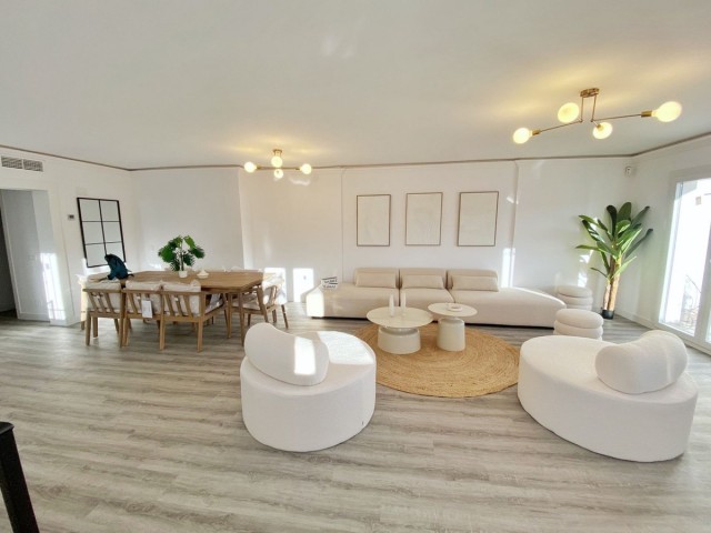 5 Bedrooms Apartment in Benahavís