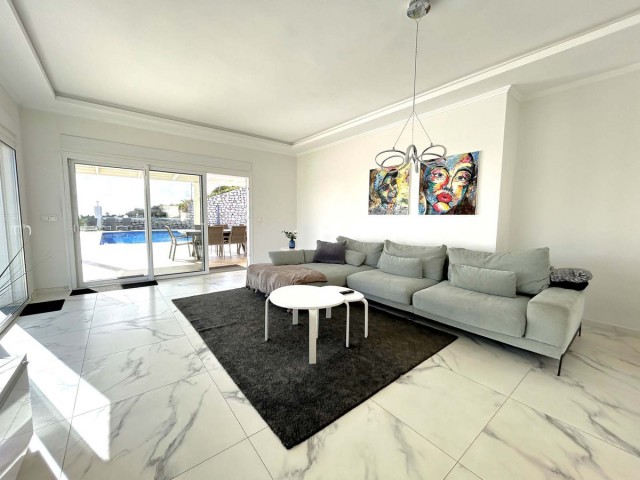 7 Soveroms Villa i Mijas Costa